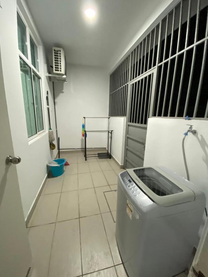Desaru Happy Guest House D Kültér fotó