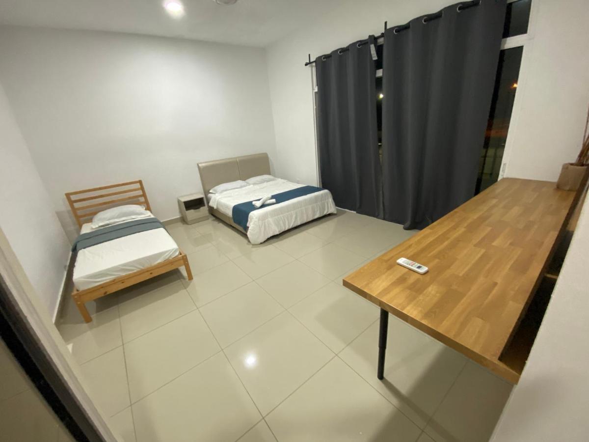 Desaru Happy Guest House D Kültér fotó